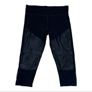 Fabletics Black Cropped Leggings Size L